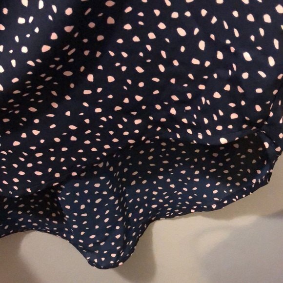 Size small lush blouse blue with pink speckled spots - Picture 5 of 6